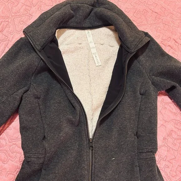 LuLulemon zip sweatshirt - Picture 1 of 5